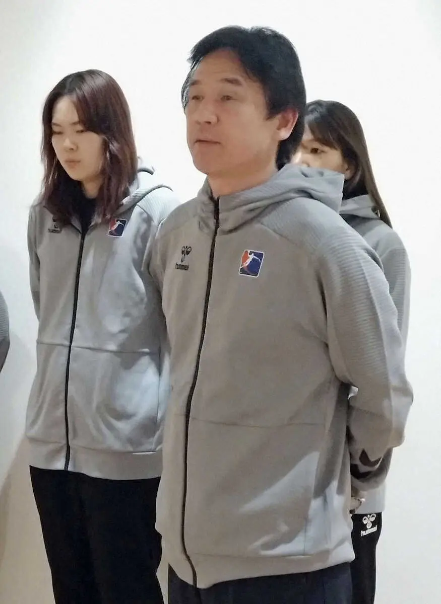 【画像・写真】ハンドボール女子・楠本監督が退任表明　五輪出場権逃し「これで、ピリオドを打たしてもらう」