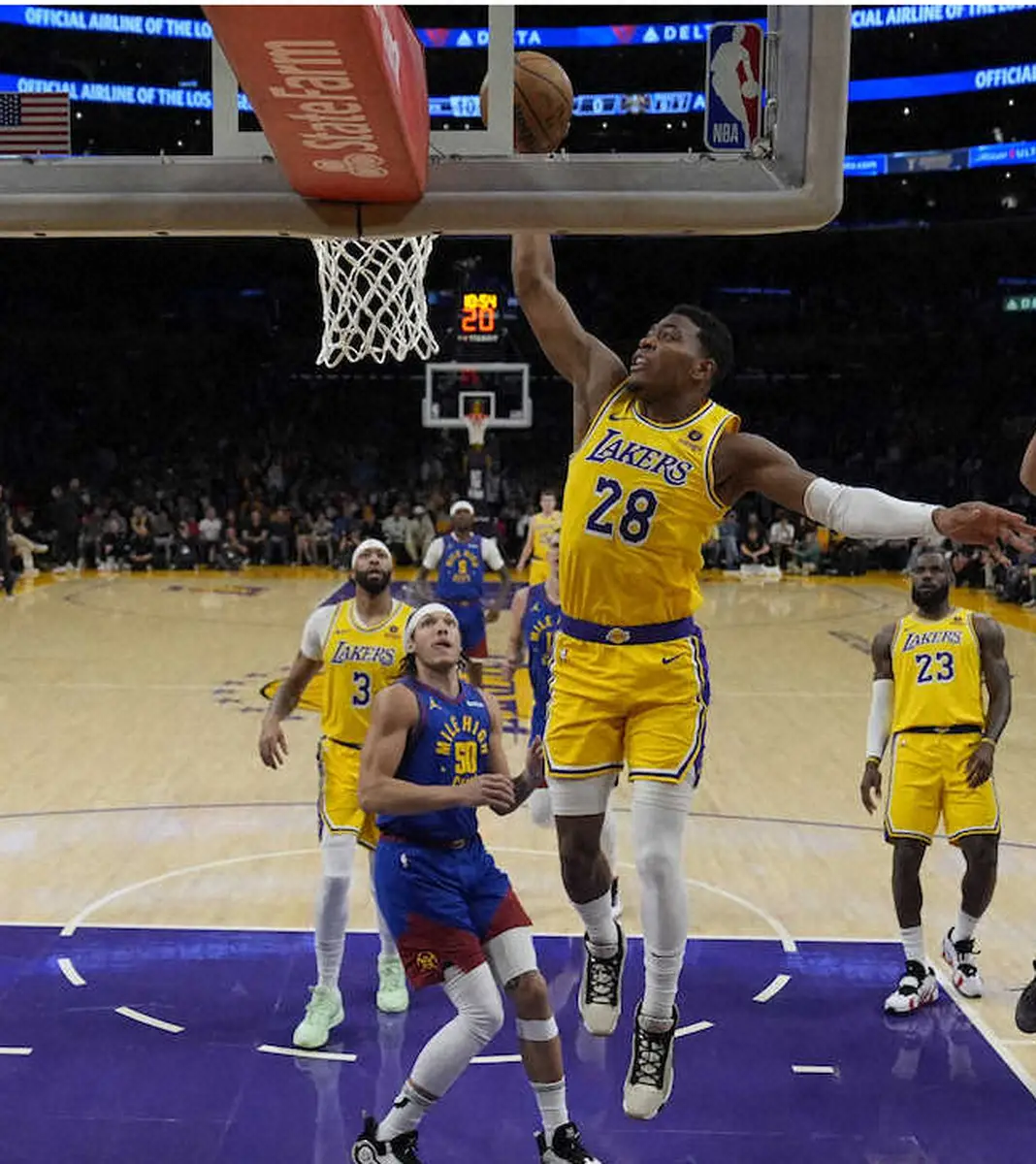 【画像・写真】レイカーズ崖っぷち…本拠地でもナゲッツに勝てずPO1回戦3連敗　対ナゲッツ11連敗、八村塁は5得点