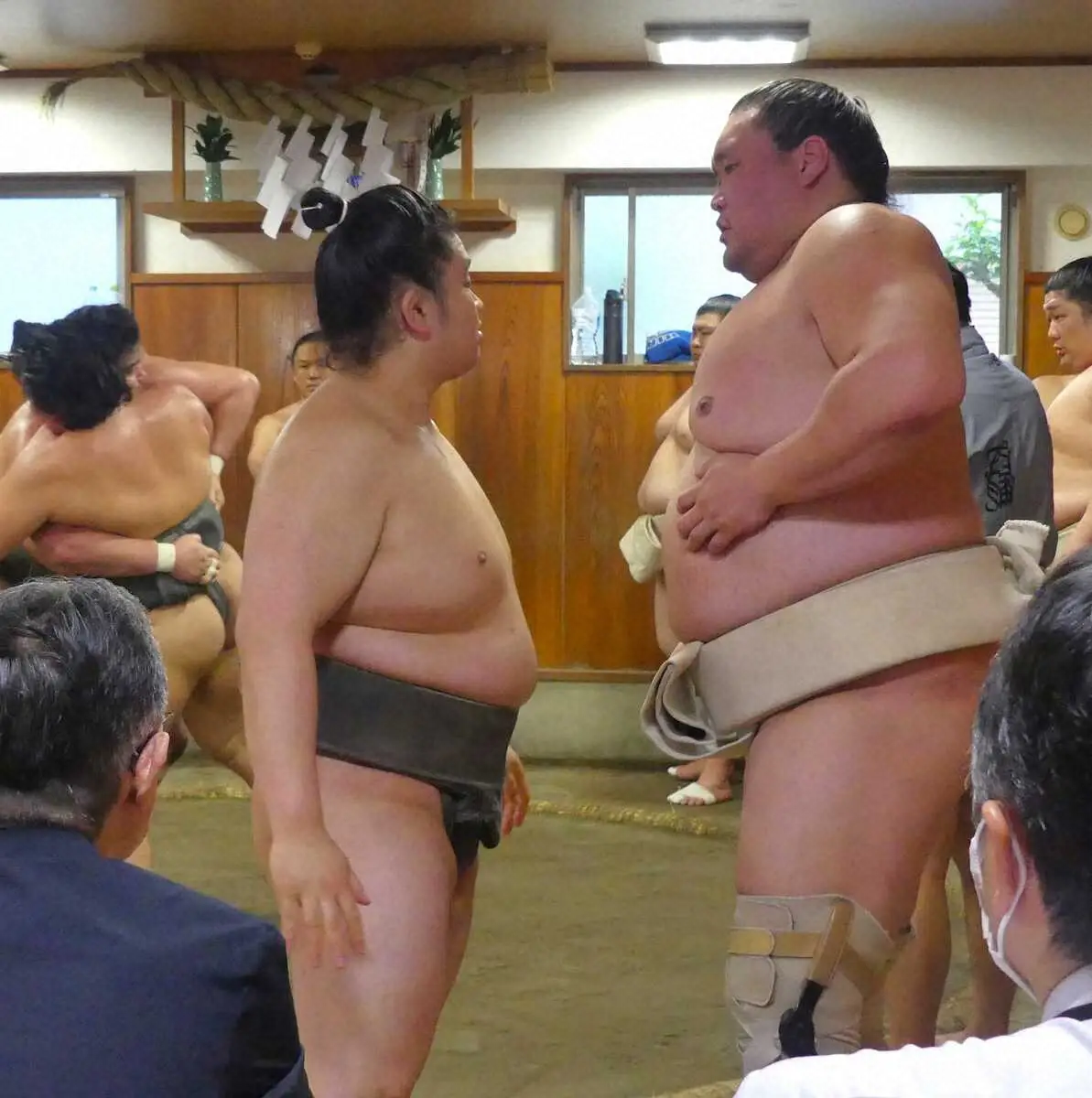 【画像・写真】照ノ富士　左脇腹に痛み　12日初日夏場所に暗雲