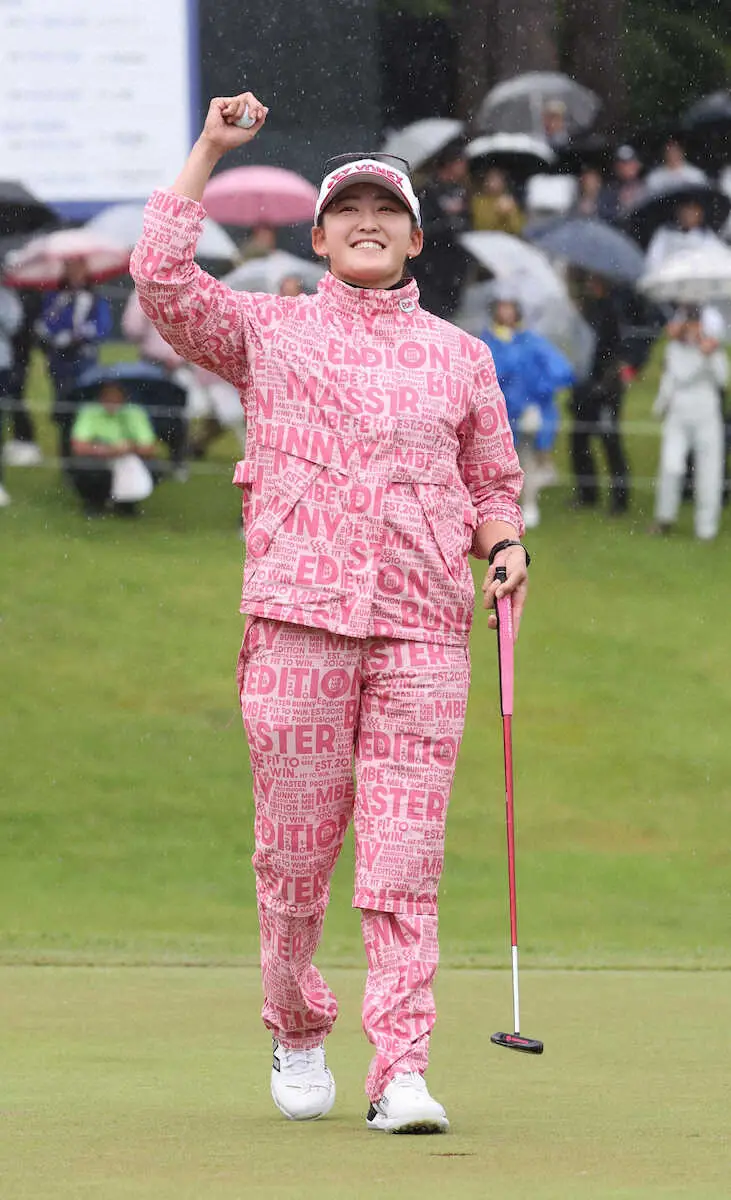 【画像・写真】岩井千怜　孝行娘だ！「母の日」連覇　大会コース記録通算12アンダー