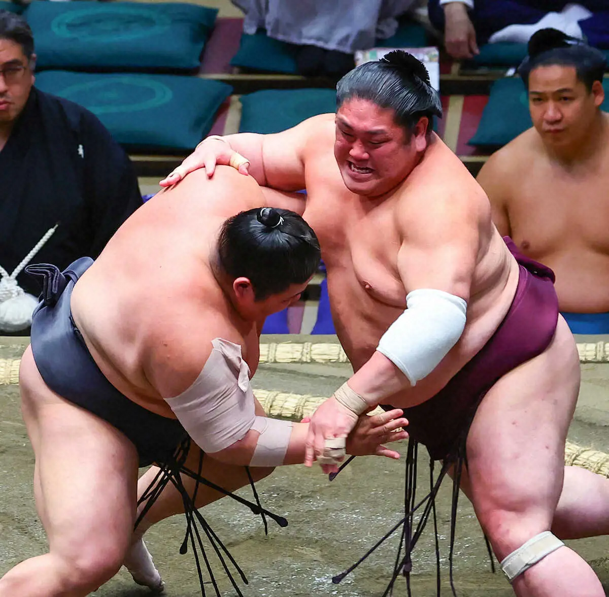 【画像・写真】十両・伯桜鵬が連敗　前日に右上腕二頭筋腱断裂も「皆さんケガしてやっているので一緒」出場を決意