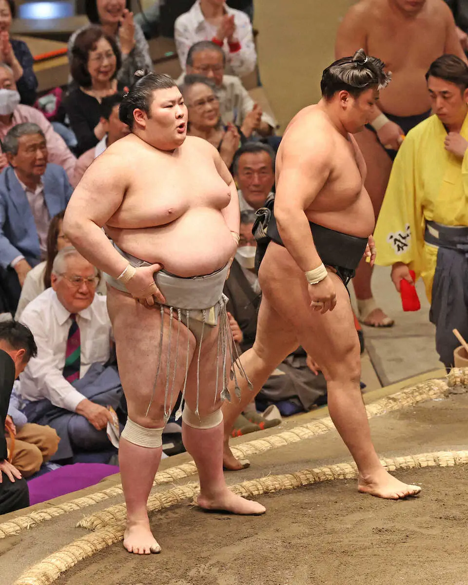 【画像・写真】琴桜、豊昇龍の2大関が2勝目　霧島は熱海富士に敗れ2敗目　全勝は宇良、御嶽海ら7力士