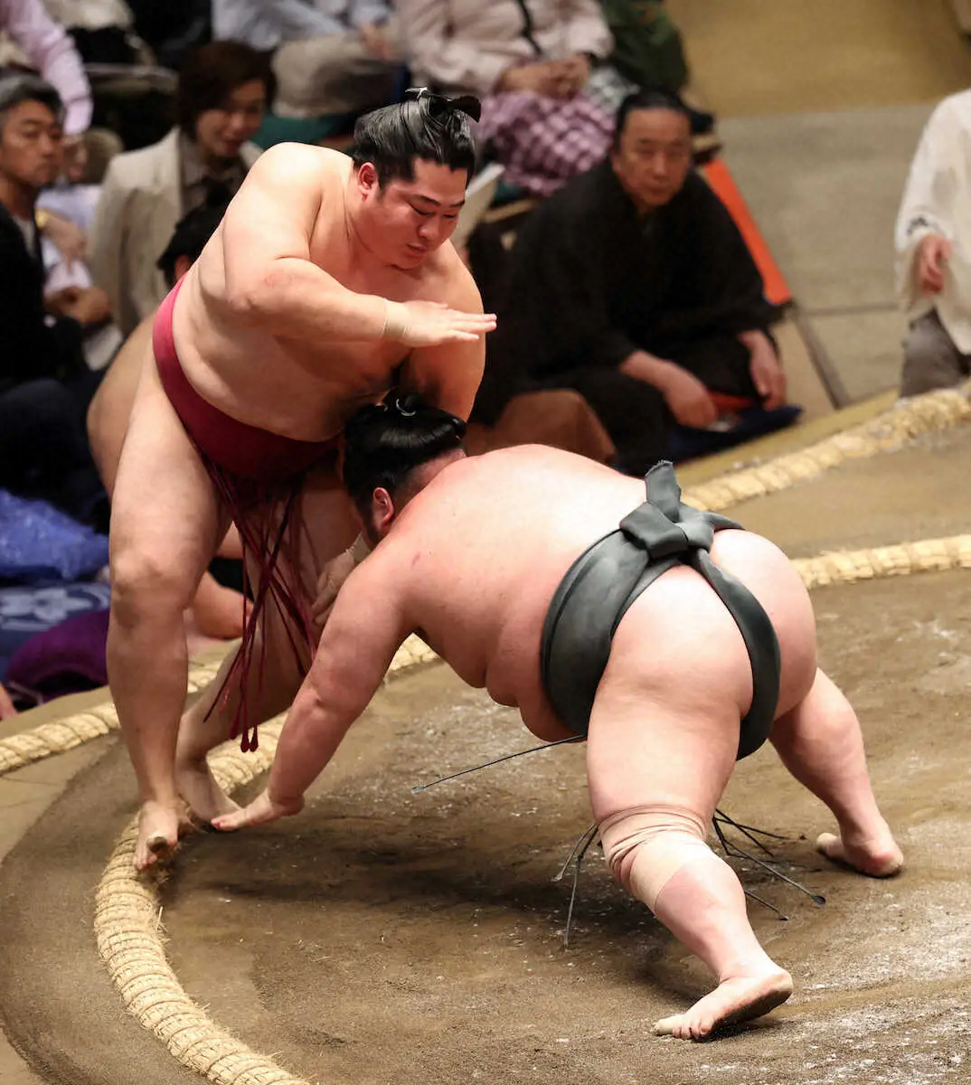 【画像・写真】8年ぶり十両転落の遠藤が初日から4連勝「これ以上ないですから」　5日目は妙義龍と元三役対決