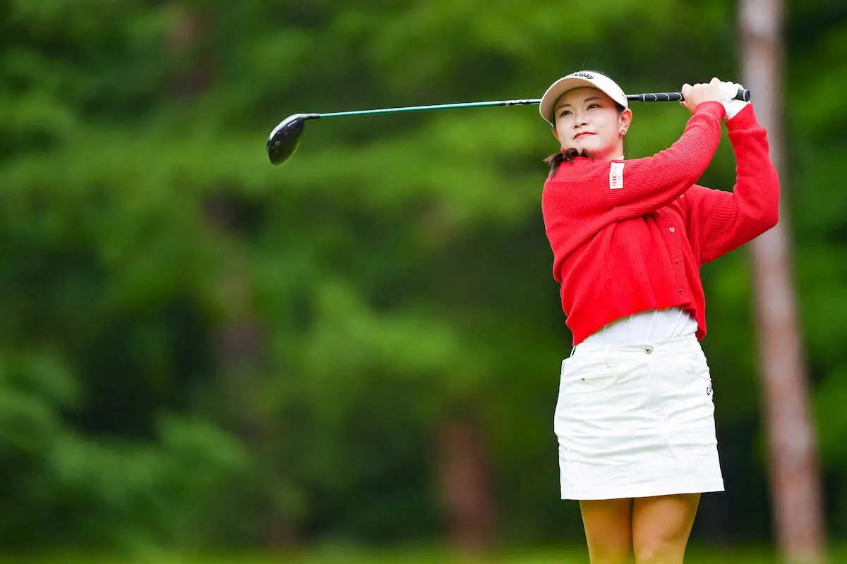 【画像・写真】河本結「頑張らない」　逆転の発想で暫定首位発進　大会コース記録に並ぶ65をマーク