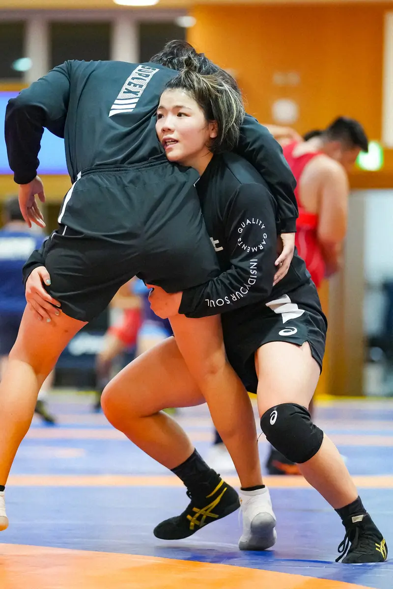 【画像・写真】【レスリング】鏡優翔は右膝内側じん帯損傷　金浜HC「五輪は問題ない」パリ五輪76キロ級代表