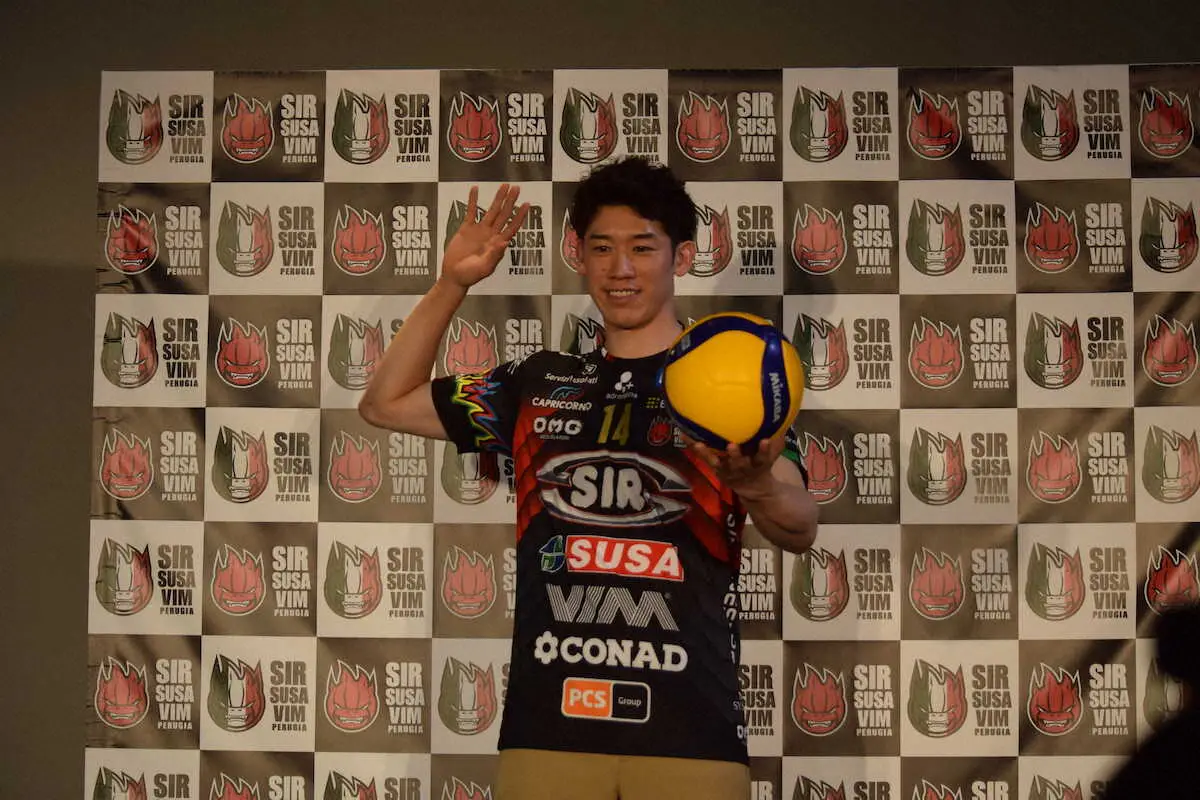 【画像・写真】【バレー】石川祐希　ペルージャ移籍会見「世界一のプレーヤーになる目標を貫く」