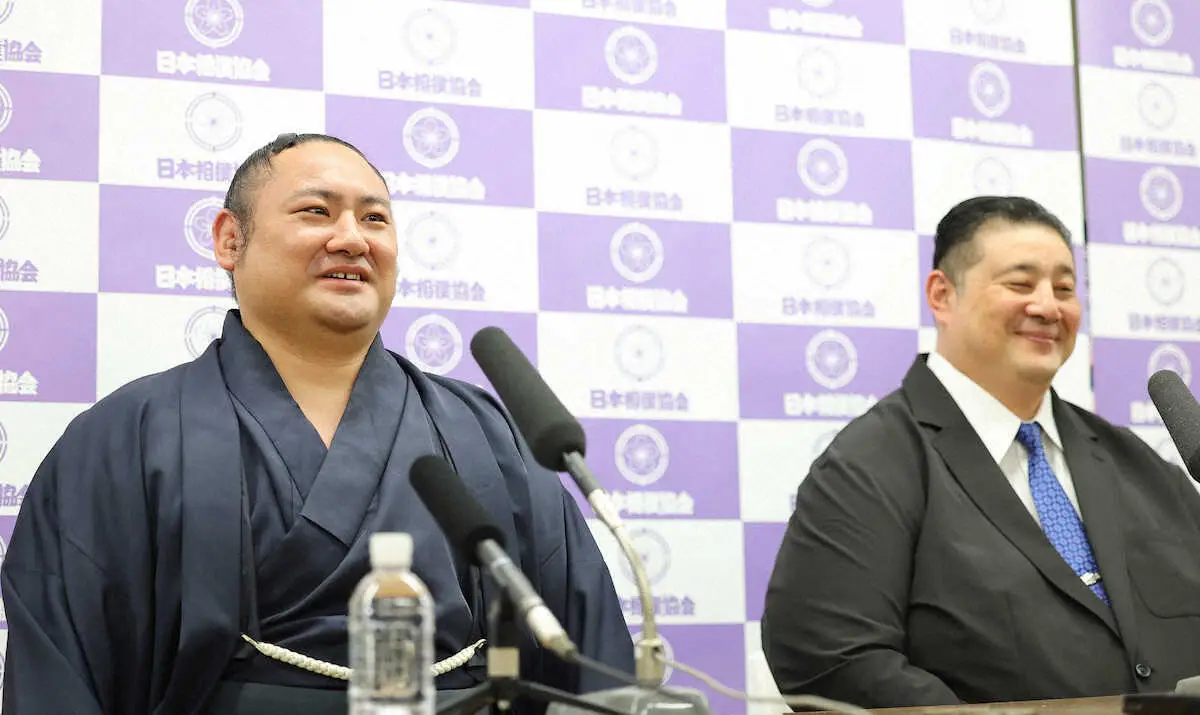 【画像・写真】元幕内・琴恵光　涙の引退会見　思い出は21年名古屋場所の横綱・白鵬戦「皆さんに背中を押してもらった」