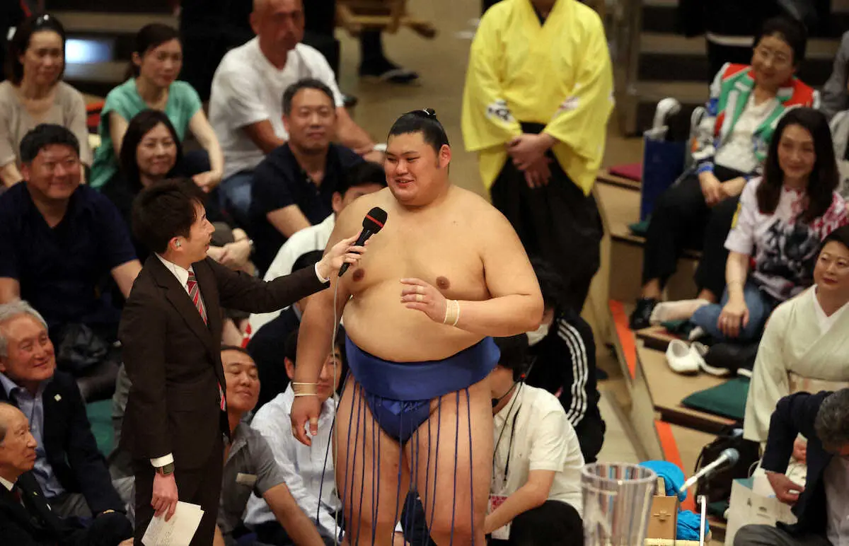 【画像・写真】大の里　V誓った親方との約束「昨日親方からは優勝しても喜ぶなと言われたので冷静に冷静に、と」会場爆笑