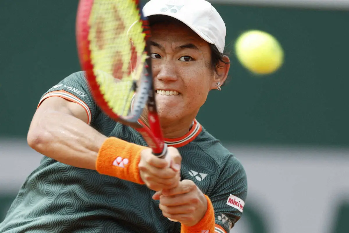 【画像・写真】【全仏オープン】西岡は五輪遠のく初戦敗退　次週はツアー下部大会出場「優勝すれば五輪のチャンスある」