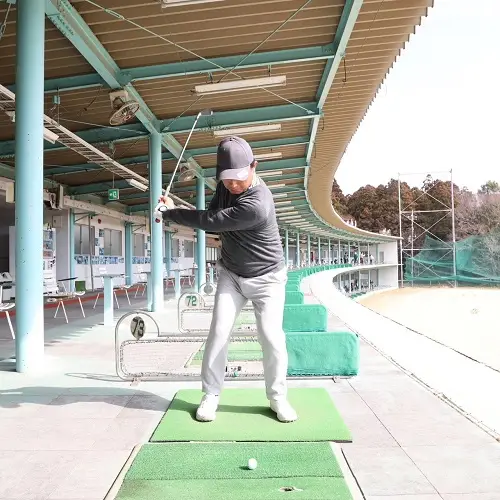 【画像・写真】“名手”市原弘大の即効レッスン　④力まずに打つ