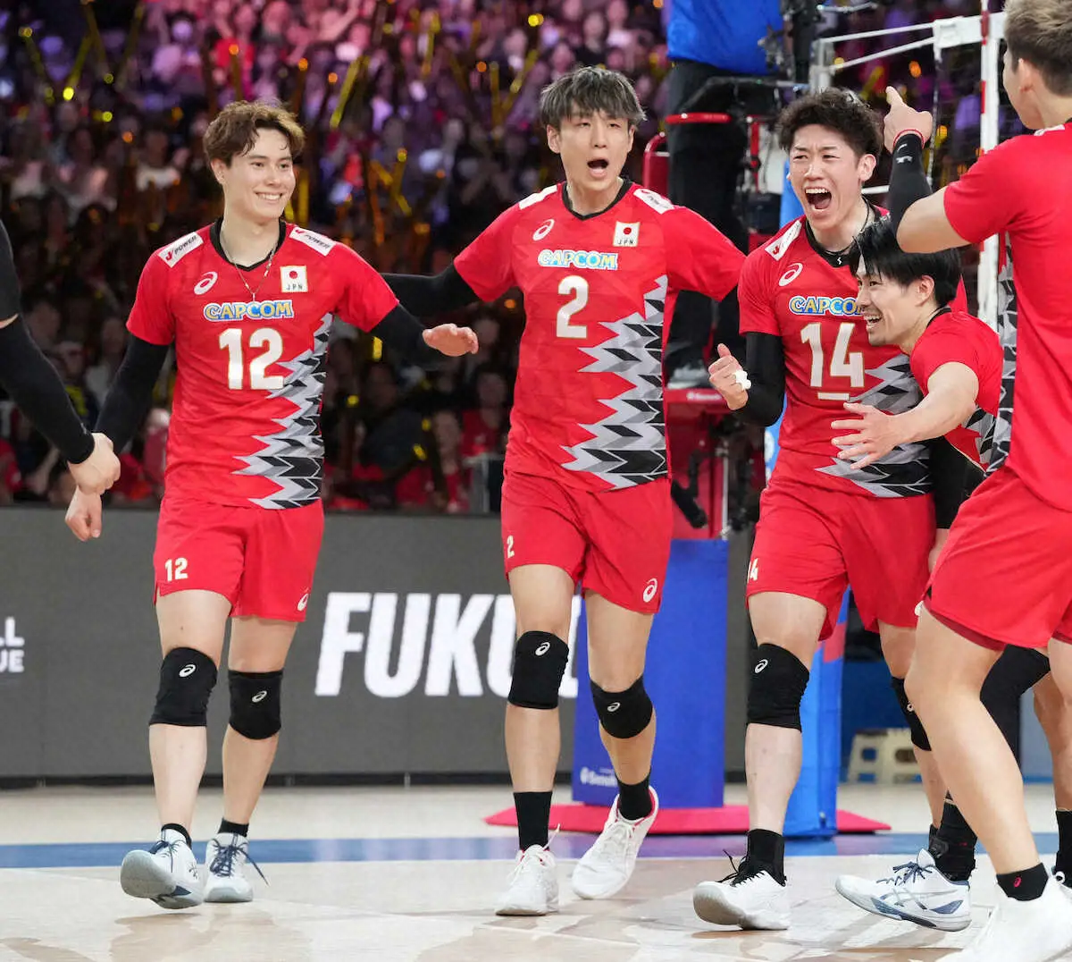 【画像・写真】【バレーボール】日本、底力の連勝　ミドルブロッカー小野寺15点!1―2から逆転!!