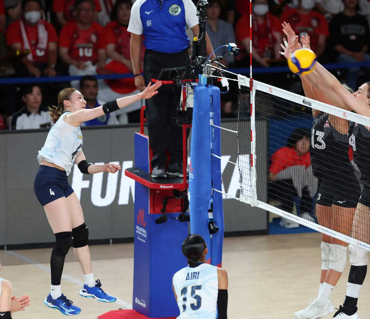 【画像・写真】【バレー】日本女子　カナダから第1セット先取　勝てばパリ五輪切符“確実”
