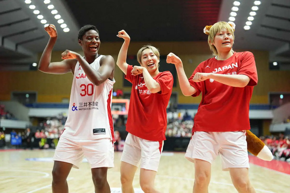【画像・写真】バスケ女子　世界3位オーストラリアを95―87で連破　馬瓜姉妹が大暴れ