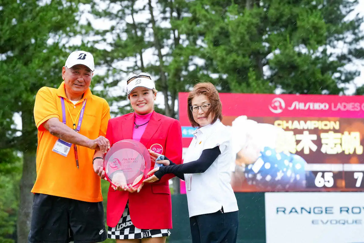 【画像・写真】桑木志帆　雪辱初V「忘れものを取りに来た」　21歳・大学生、昨年PO号泣…今年は歓喜の涙