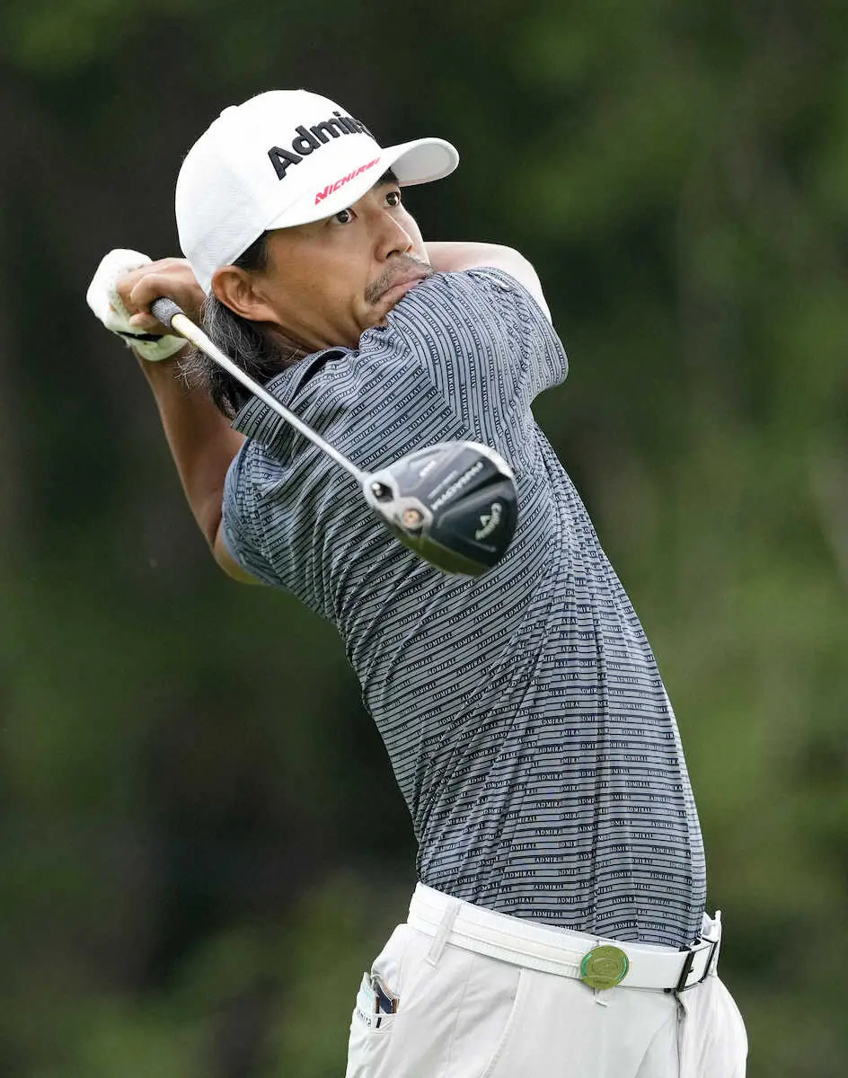 【画像・写真】　第1日、10番でティーショットを放つ小平智。6アンダーで5位＝ザ・ノースカントリーGC