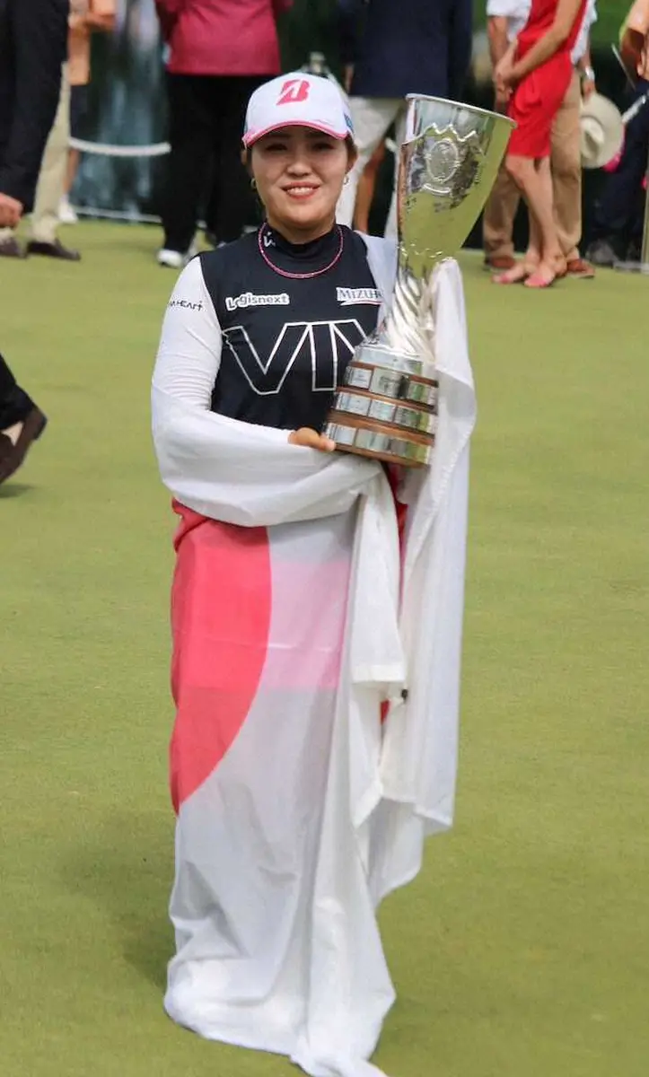 【画像・写真】メジャー制覇を成し遂げた古江彩佳