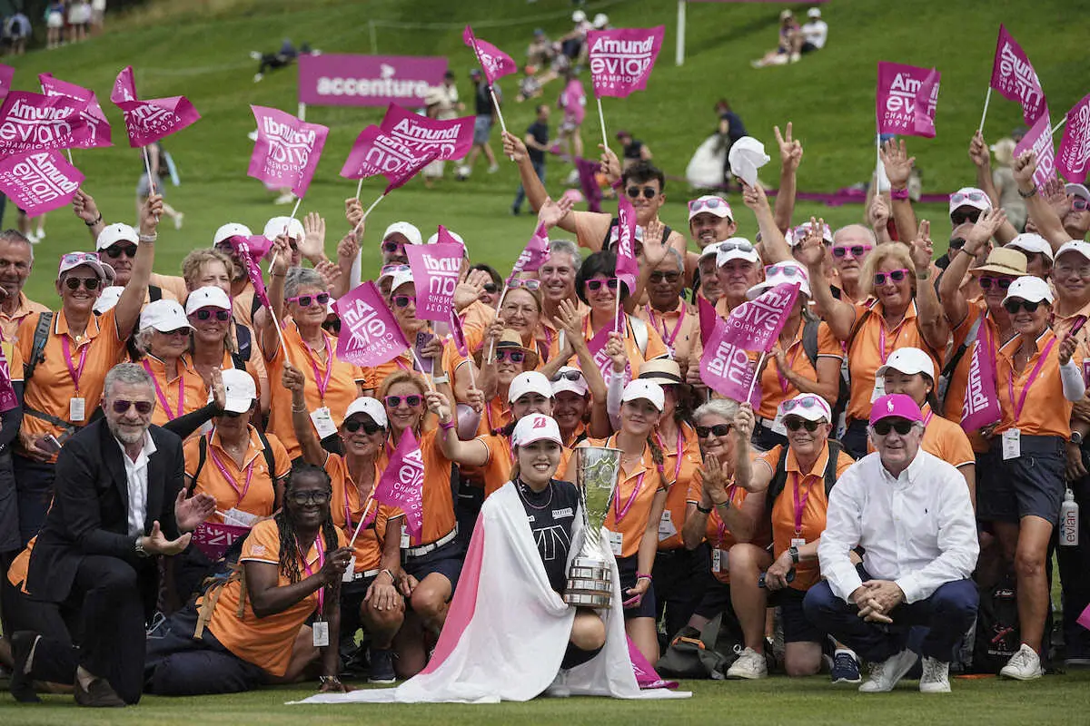 【画像・写真】昔も今も笑顔の“古江ちゃん”　研修生時代から真面目でほんわか愛されキャラ