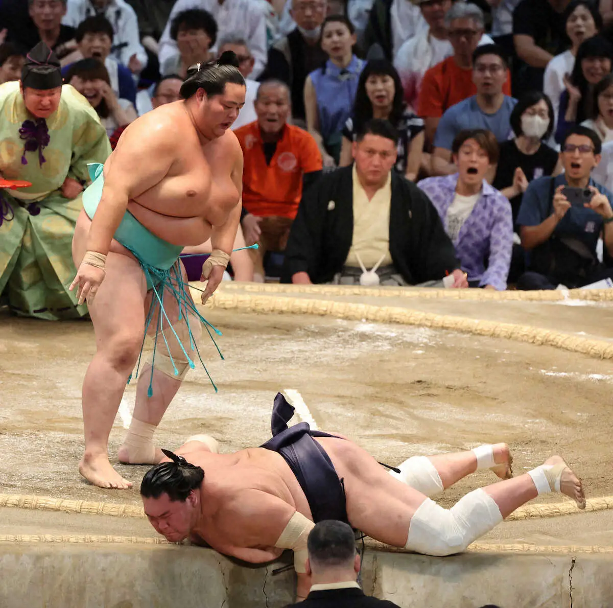 【画像・写真】照ノ富士　10度目優勝！本割でまさかの黒星も優勝決定戦で隆の勝に意地の勝利「やってこれてよかった」