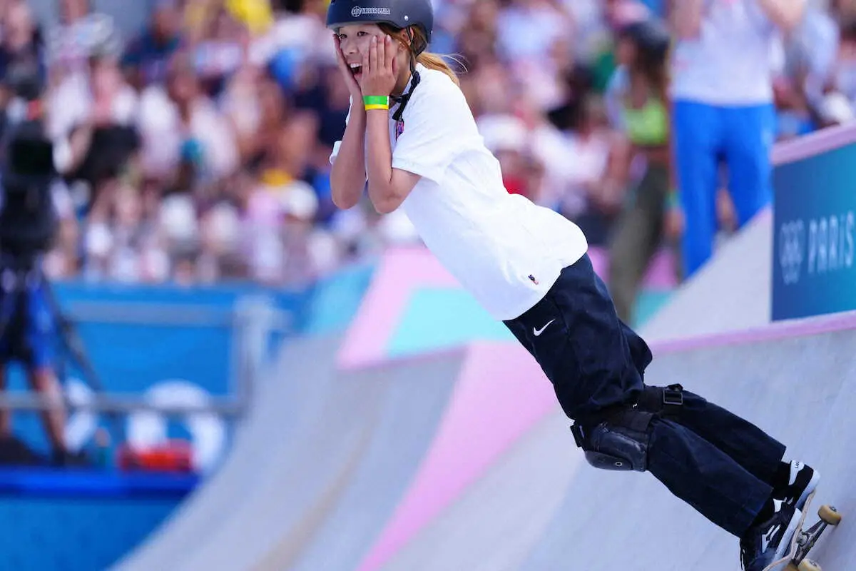 【画像・写真】＜パリ五輪　スケボー女子ストリート＞ランの1本目を終え笑顔の吉沢（撮影・小海途　良幹）