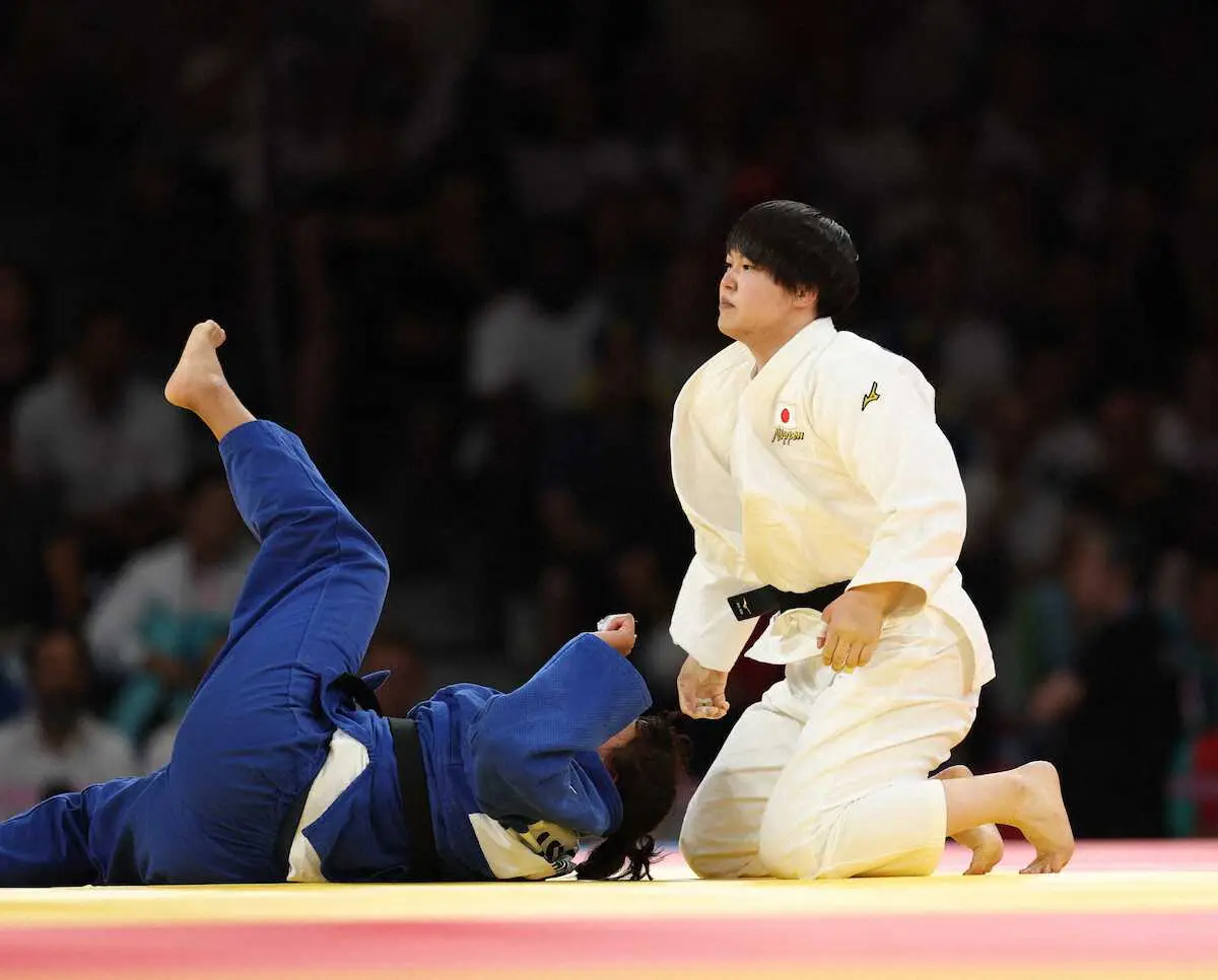 【画像・写真】女子78キロ・高山莉加　初五輪で初戦突破！　開始48秒！電光石火の上四方固め一本　準々決勝進出