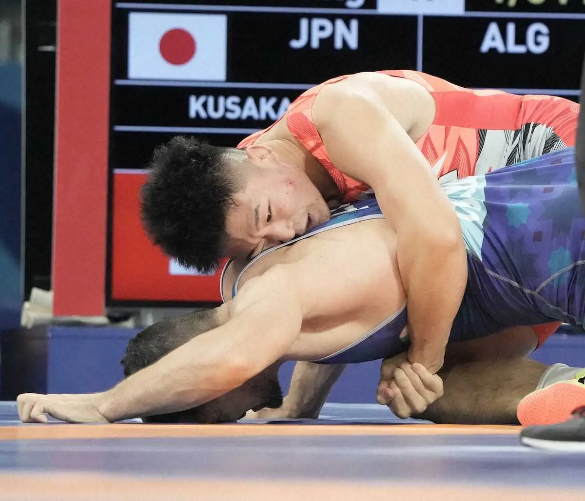 【画像・写真】＜パリ五輪・レスリング男子グレコローマン77キロ級1回戦＞初戦突破した日下（撮影・岡田　丈靖）
