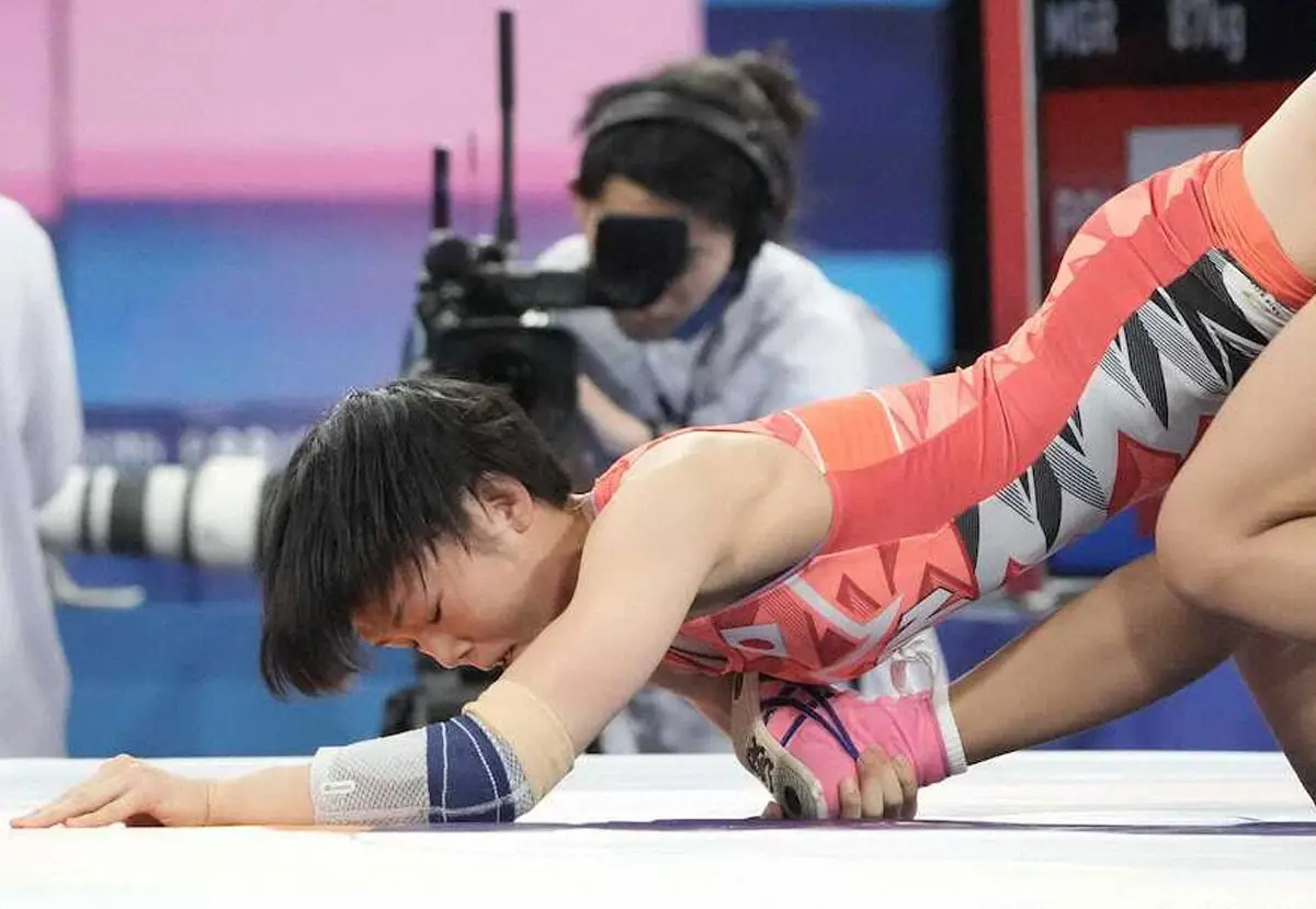 【画像・写真】パリ五輪のマットで闘う藤波朱理（撮影・岡田　丈靖）