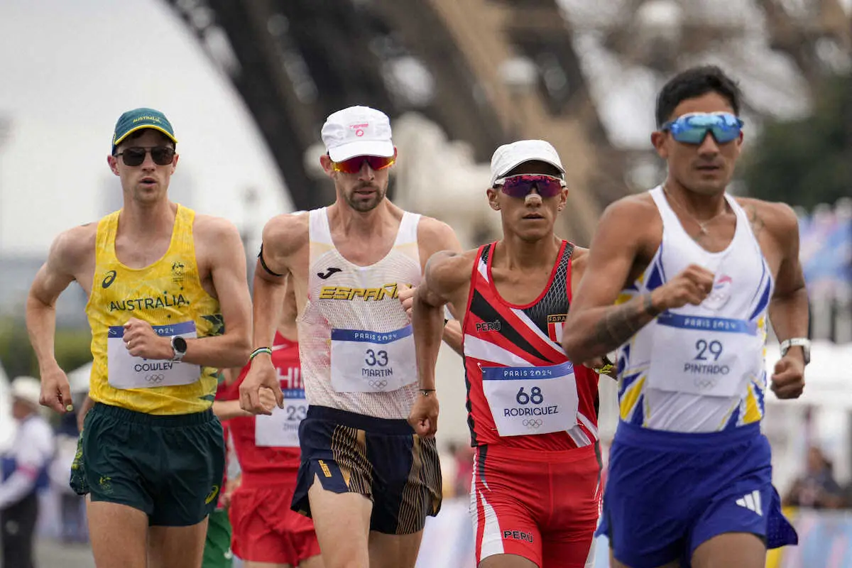 【画像・写真】歩型違反のペナルティーで計4分のストップ　中国が優勝争いから脱落　競歩混合団体
