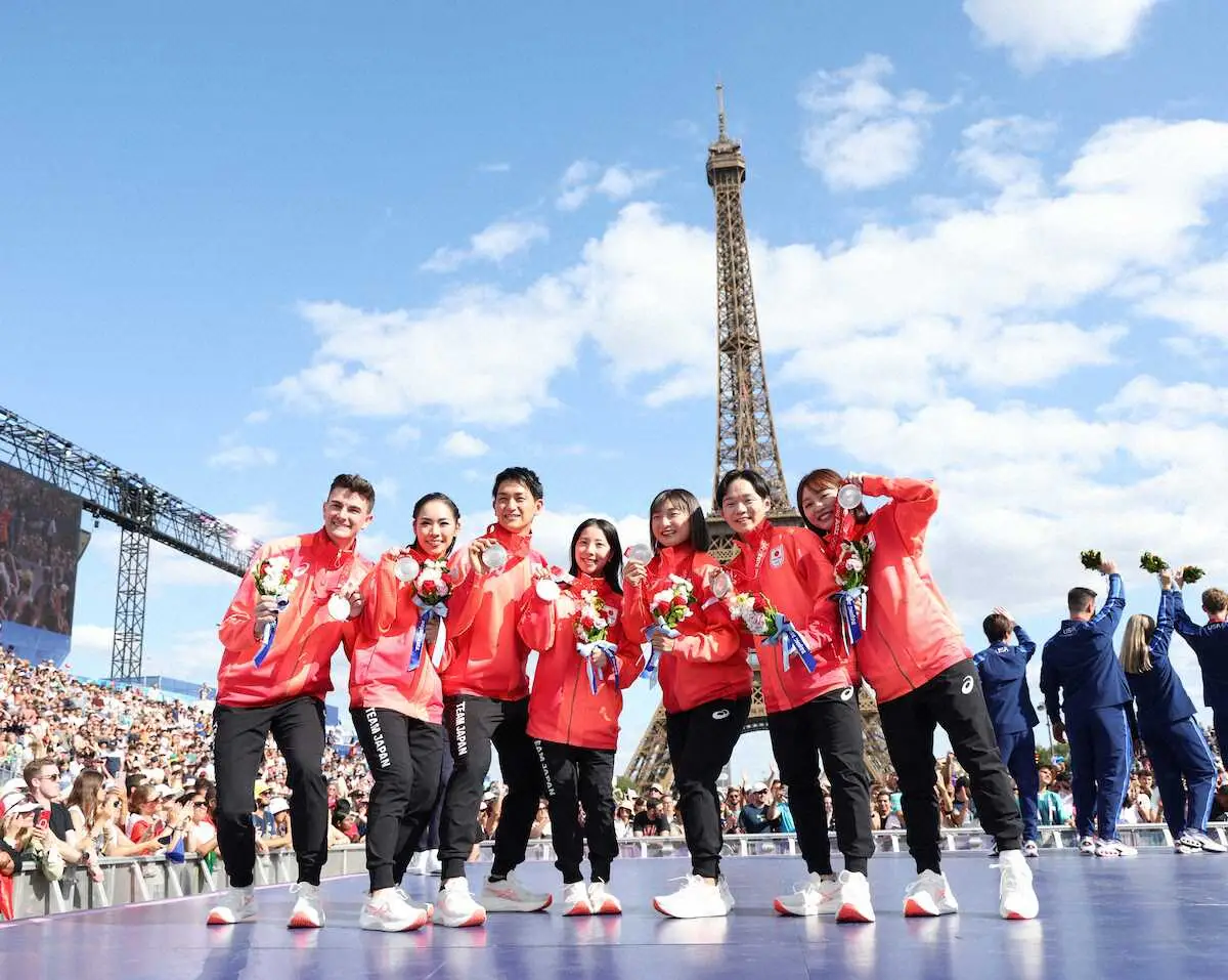 【画像・写真】＜パリ五輪＞北京五輪でのメダル授与式をパリで行った坂本花織ら（撮影・平嶋　理子）
