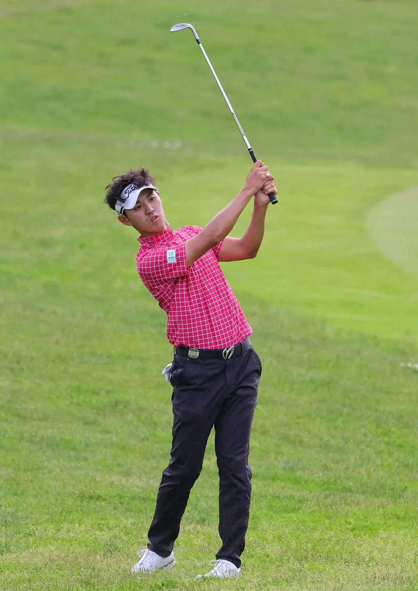 【画像・写真】29歳の阿久津未来也がツアー初Vに王手　2打差の2位に米沢蓮