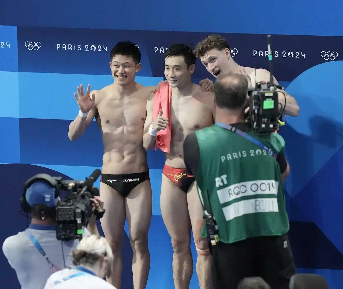 【画像・写真】＜パリ五輪・男子10メートル高飛び込み＞銀メダルを獲得し笑顔の玉井（撮影・岡田　丈靖）