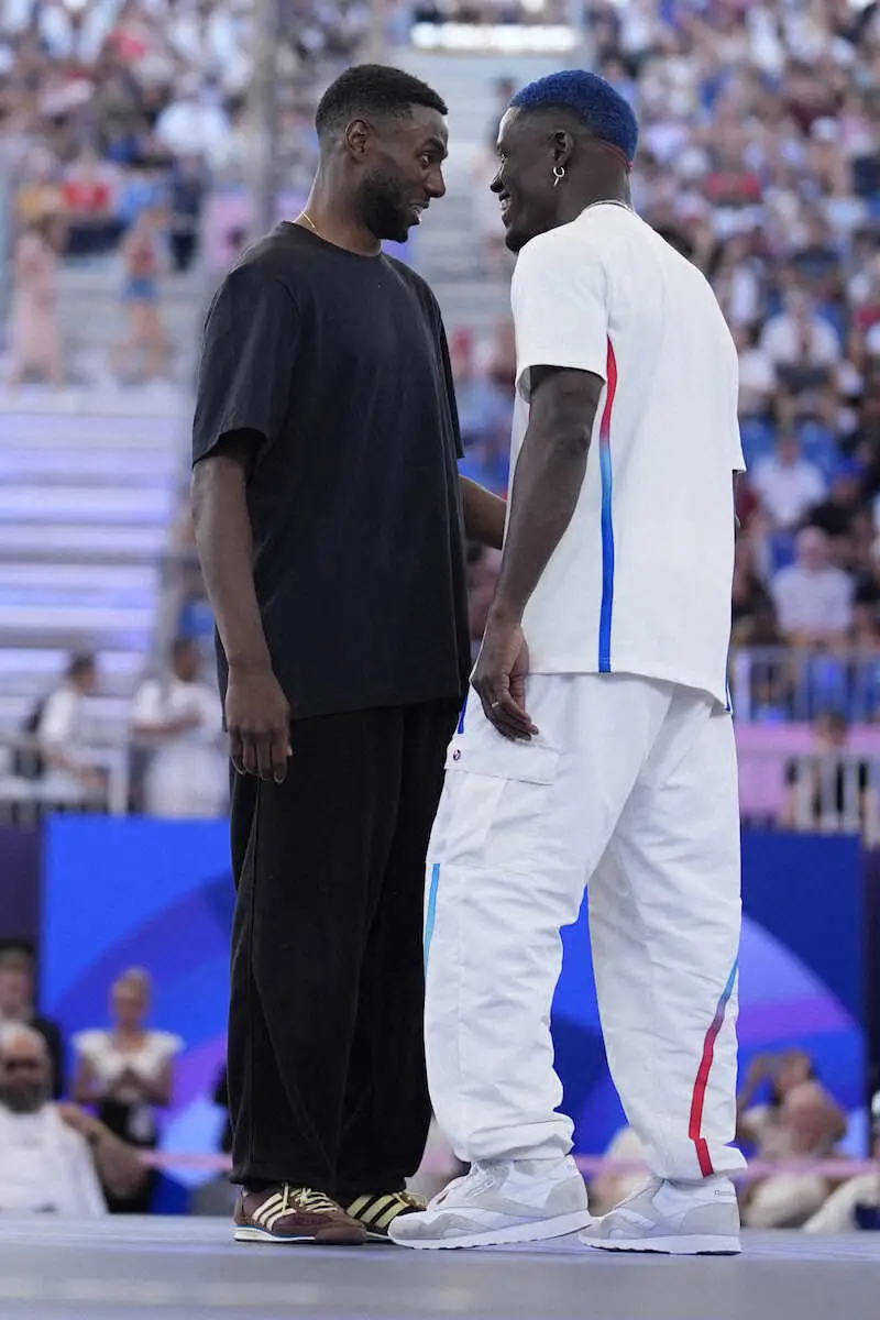 【画像・写真】ブレイキン準々決勝第1試合から超接近フェースオフ！（AP）