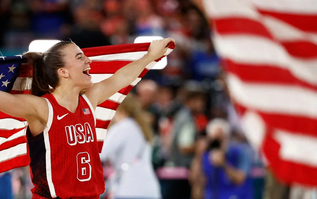 【画像・写真】喜びを爆発させるWNBAでも大活躍する3Pシュートの名手サブリナ・イオネスク（ロイター）