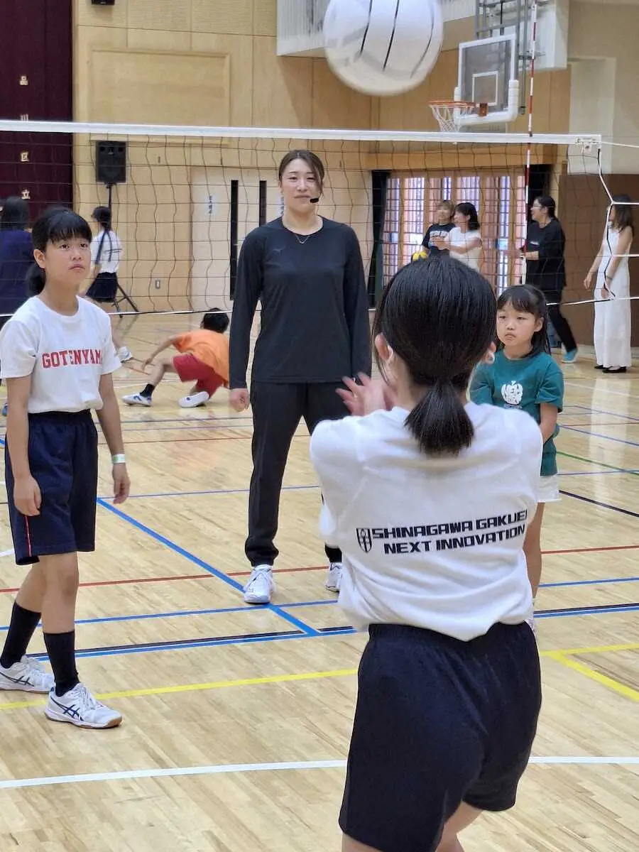 【画像・写真】石川真佑　バレー教室で子供たちと触れ合い「次に自信を持ってつなげたい」