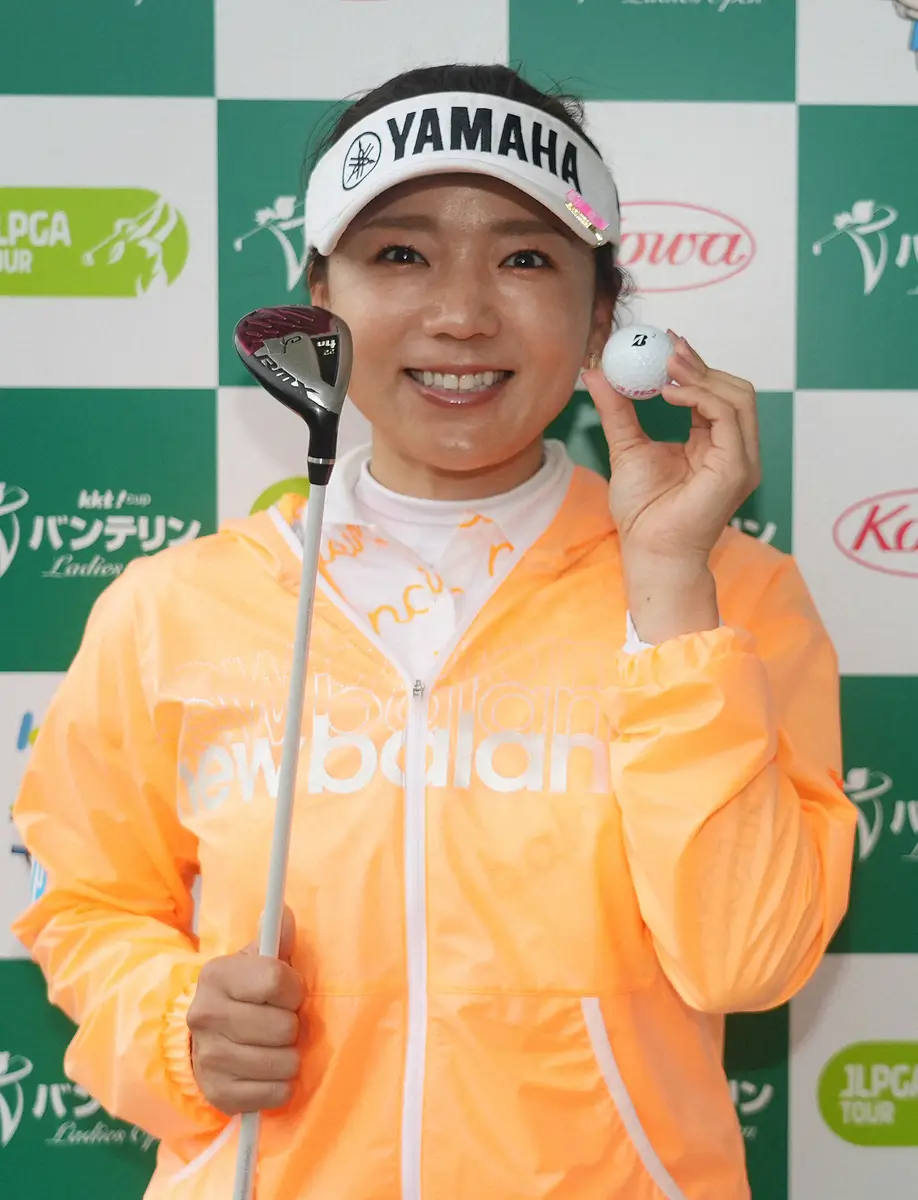 【画像・写真】女子ゴルフ有村智恵が練習再開　妊娠発覚からクラブ握らず、産後4カ月でついに