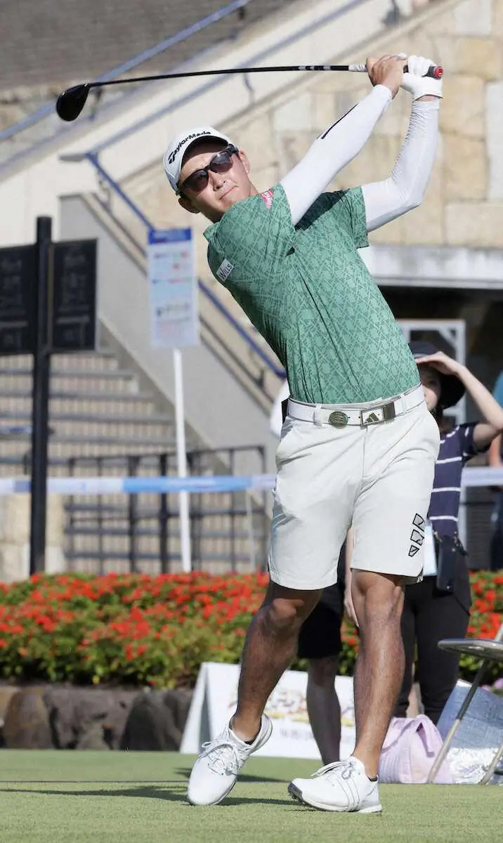 【画像・写真】第1日、8アンダーで首位の岩崎亜久竜＝芥屋GC