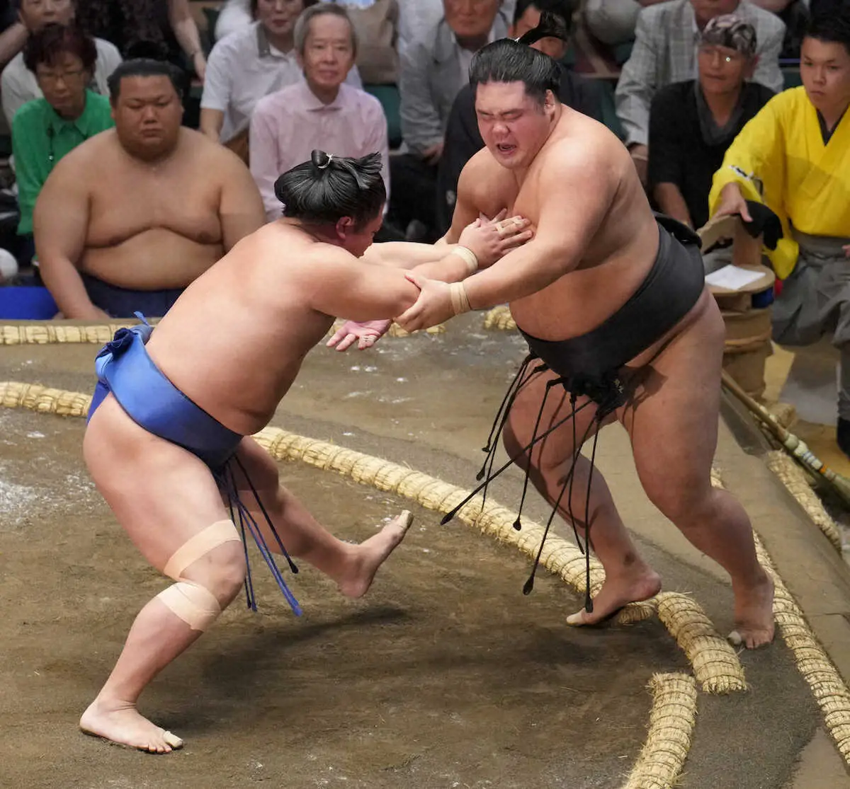 【画像・写真】幕内復帰2場所目の若隆景が今場所初白星　明生を押し出す