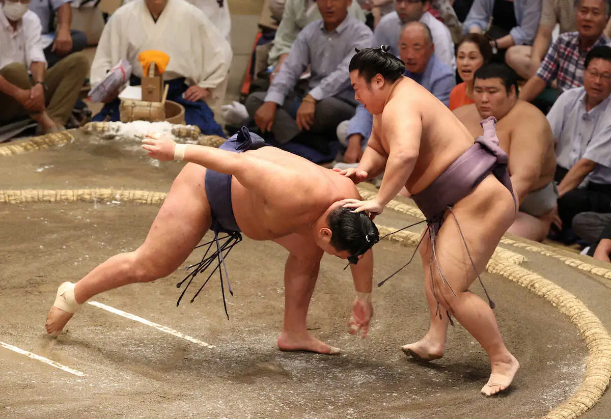 【画像・写真】琴桜　熱海富士破り4連勝！　豊昇龍は連敗で早くも3敗目…大関昇進目指す大の里は盤石4勝目