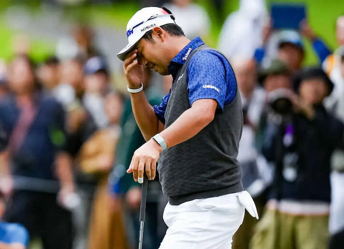 【画像・写真】8番、第3打を放ち険しい表情を見せる松山英樹（撮影・会津　智海）