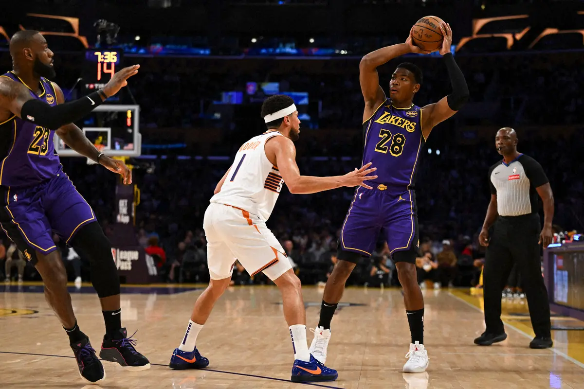 【画像・写真】八村塁　豪快ダンク＆トドメ刺す3Pで14得点！開幕から2戦連続2桁得点　レイカーズ大逆転で開幕2連勝