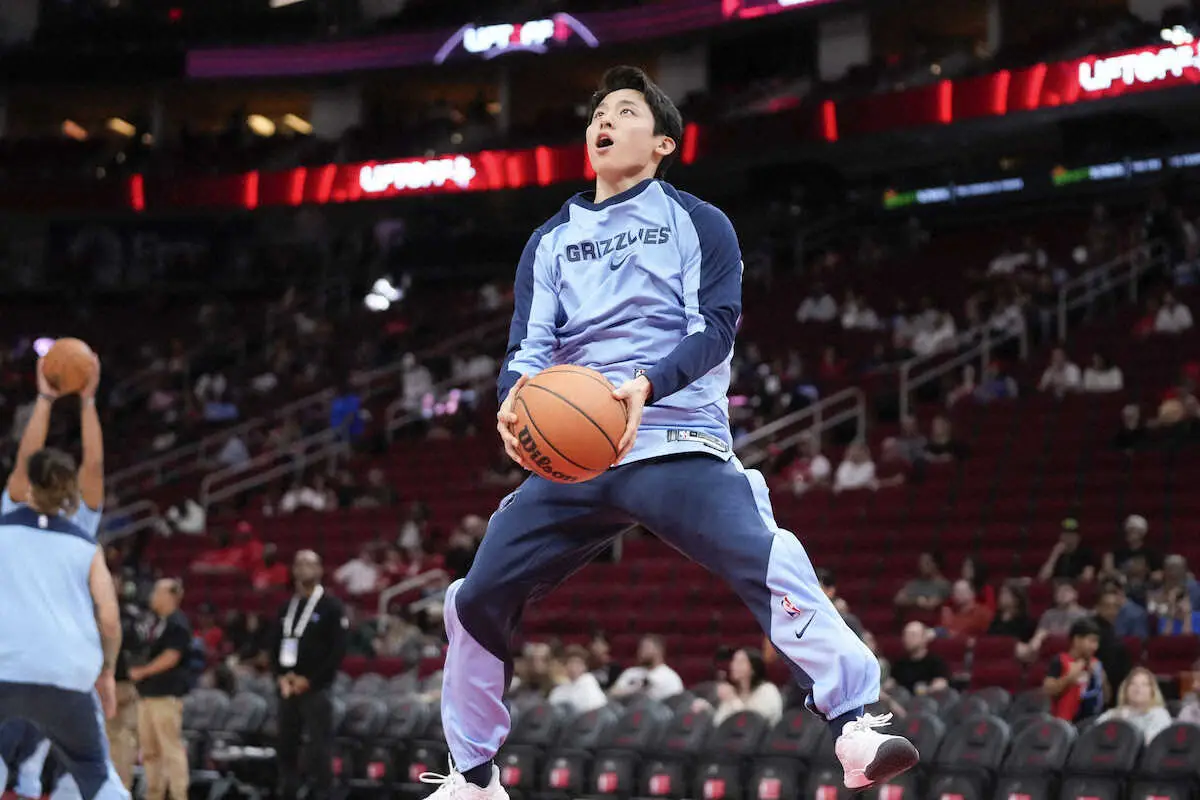 【画像・写真】グリズリーズ河村勇輝　開幕から3戦連続ベンチ入りも…前半出場なし、開幕2戦目で待望のNBAデビュー