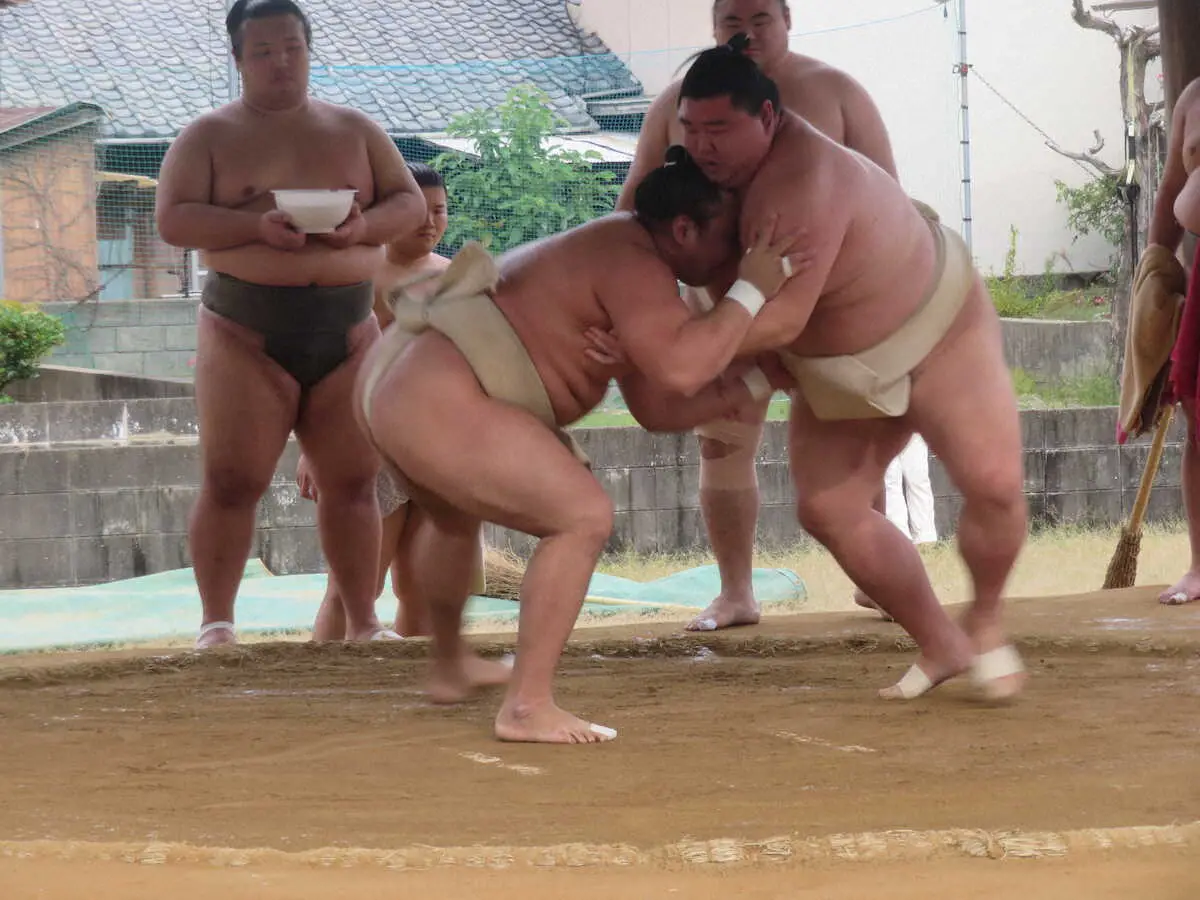 【画像・写真】正代、9場所ぶり三役復帰場所へ慎重な滑り出し　連日霧島らと稽古も足の不安で抑えめ調整