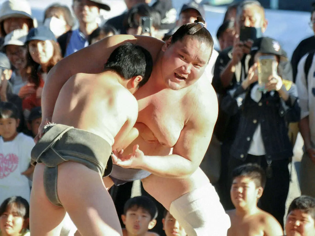【画像・写真】照ノ富士　奉納土俵入り　10日初日九州場所への出場は?