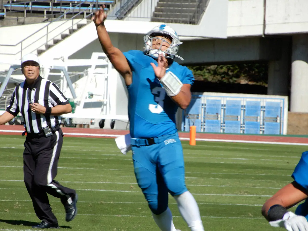 【画像・写真】アメフト近大　痛恨の逆転負けで3敗後退　関大が勝ち、初の全日本出場逃す