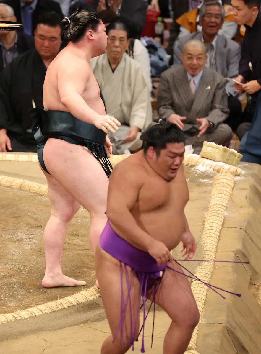 【画像・写真】再入幕の時疾風が今場所初白星　「尊富士タオルばかり」に奮起