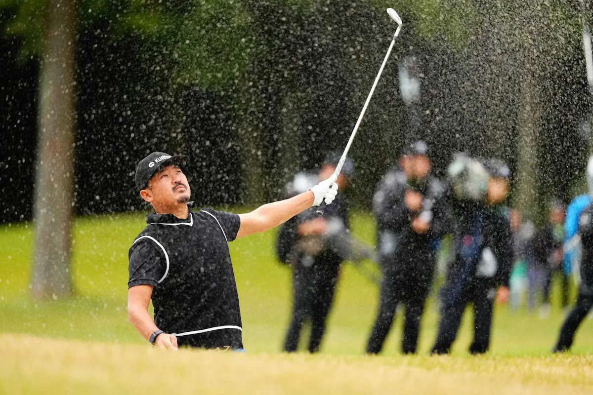【画像・写真】佐藤大平が単独首位　松山英樹は2打差8位　石川遼は48位