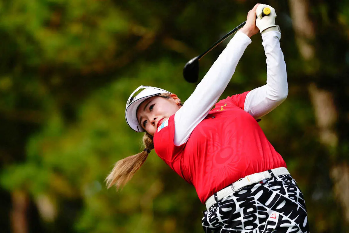 【画像・写真】桑木志帆が単独首位キープ　竹田が2位　山下ら3人が3位