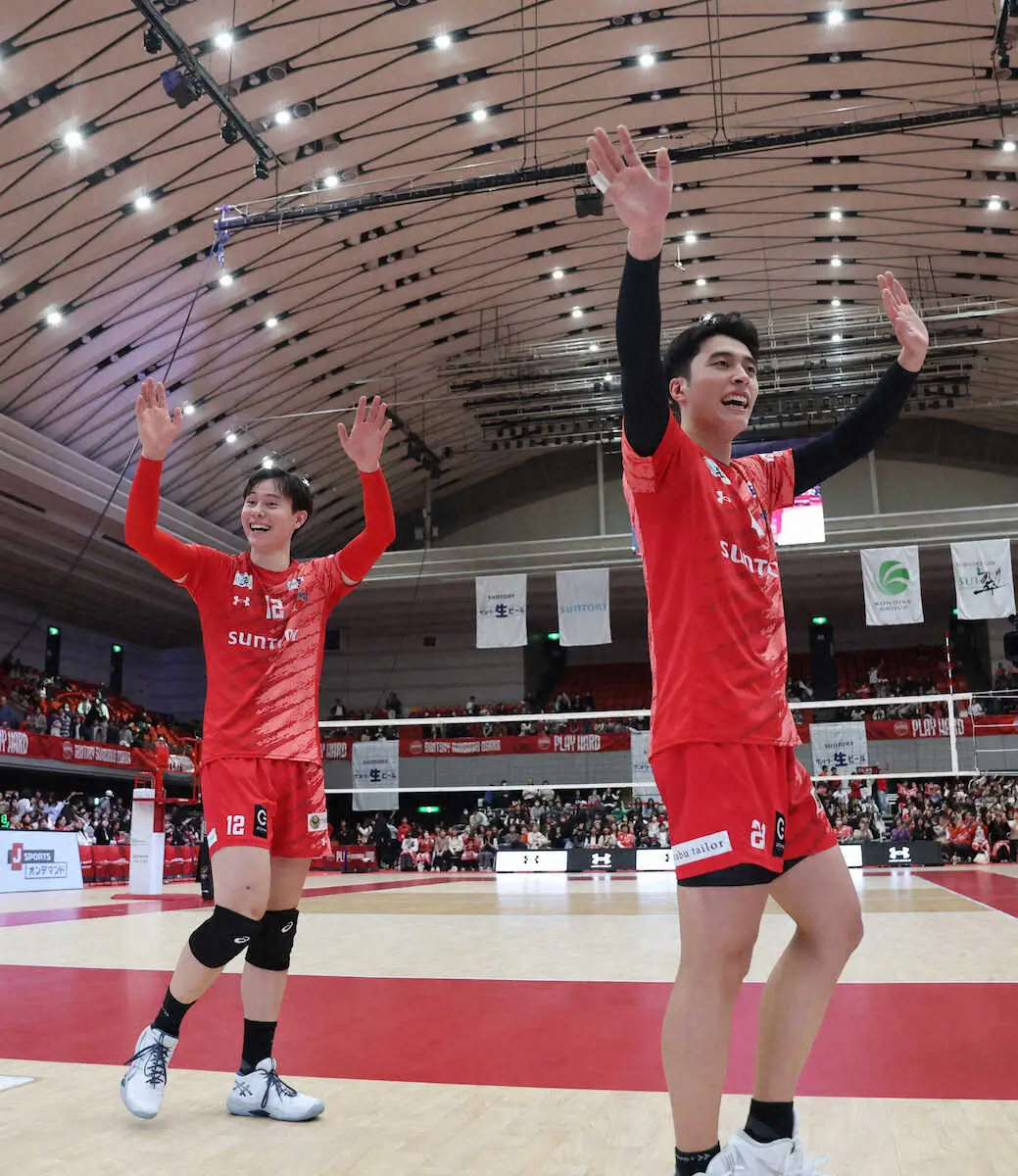 【画像・写真】サントリーがフルセットの末に日鉄堺を下す　最後は高橋兄弟で決めた！！