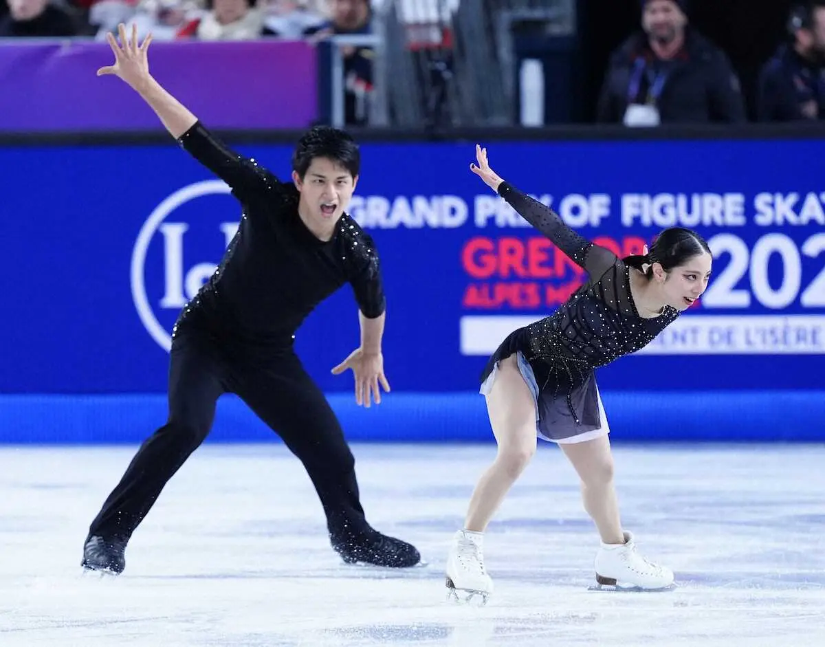 【画像・写真】ペアりくりゅう、76・27点でSP2位　首位とわずか0・45点差　GPファイナル