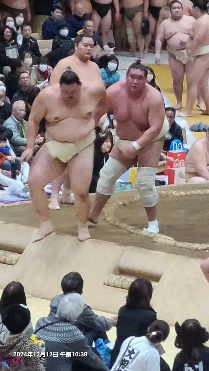 【画像・写真】【宝塚巡業】スロー調整の照ノ富士がいきなりペースアップ！4カ月ぶりの実戦稽古で大の里と4勝4敗