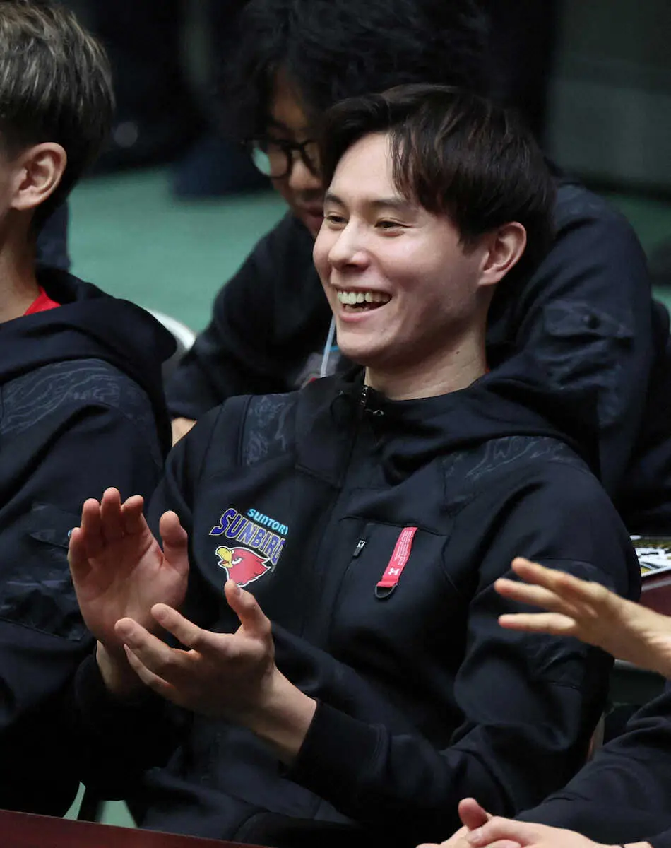 【画像・写真】【バレーボール】サントリー、天理大下して天皇杯8強進出　高橋藍、小野寺太志らを温存